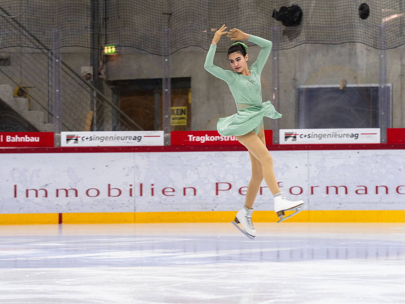 bild_eiskunstlauf_sternentest_w2025.jpeg bild_eiskunstlauf_sternentest_w2025.jpeg