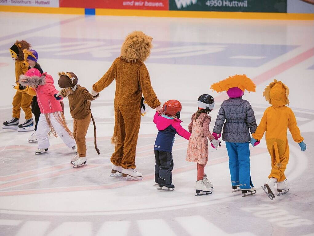 bild_eiskunstlauf_kinderkurs_w2025.jpeg bild_eiskunstlauf_kinderkurs_w2025.jpeg
